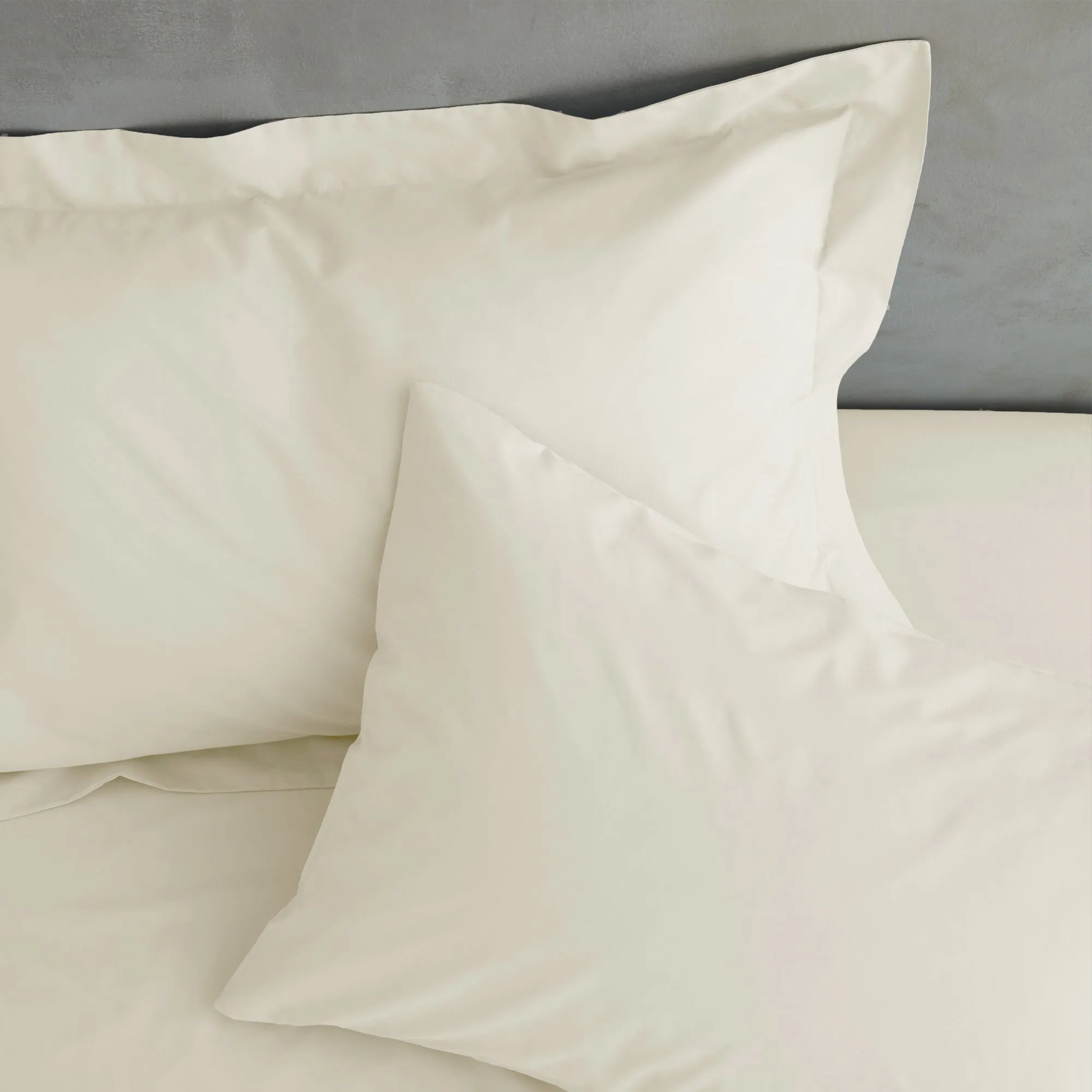 Catherine Lansfield Cream Easy Iron Percale Oxford Pillowcase Pair