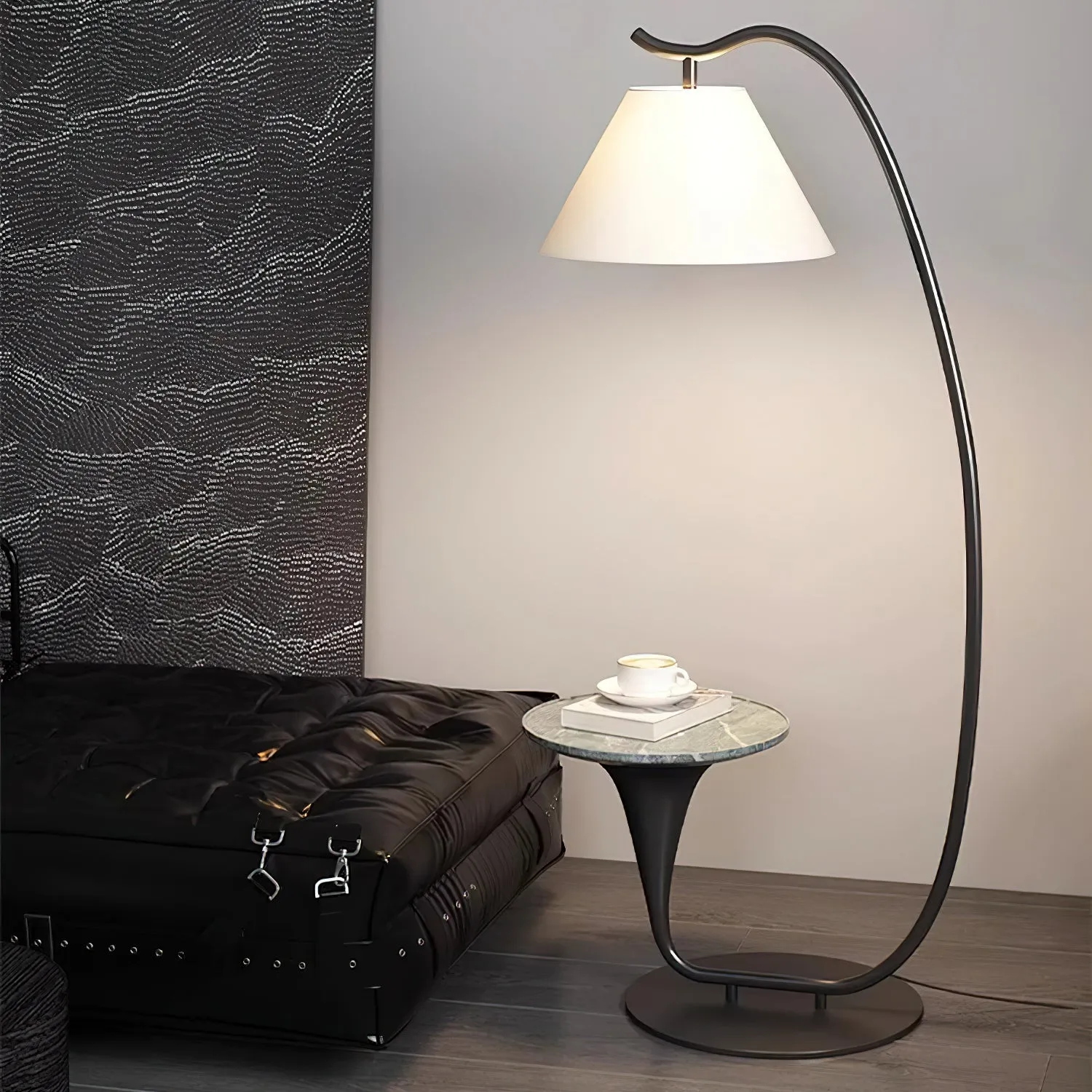 Curvature Floor Lamp