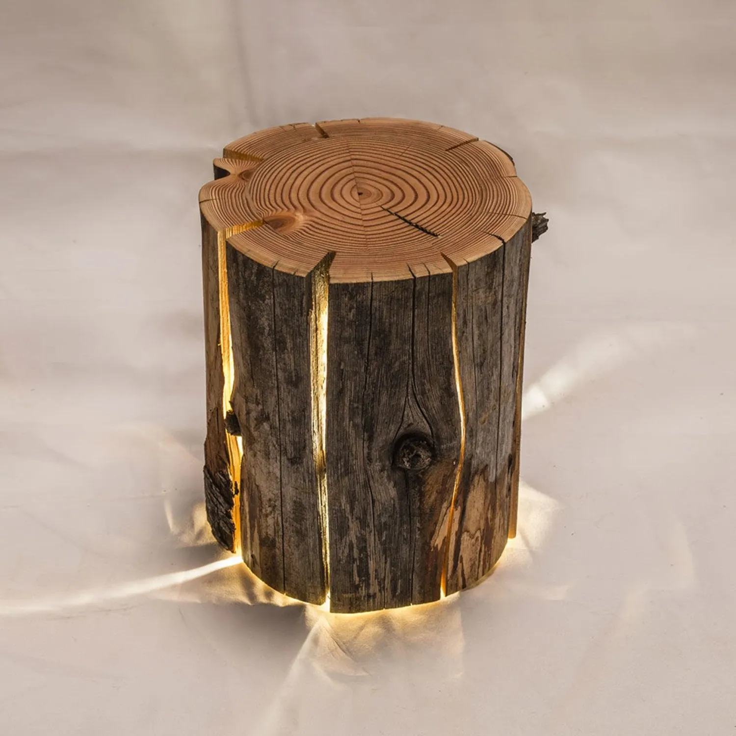 duncan meerding | cracked log lamp