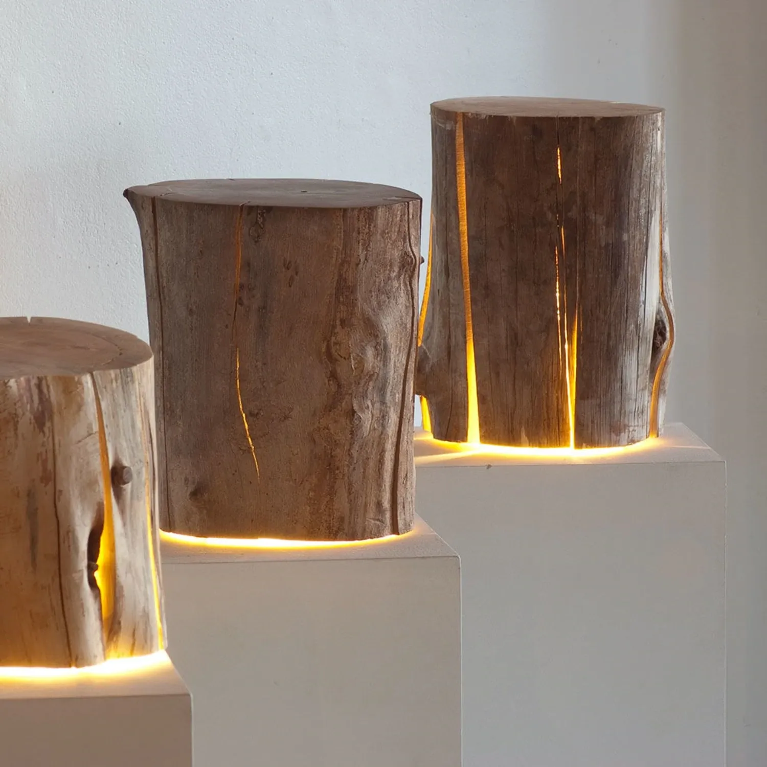 duncan meerding | cracked log lamp