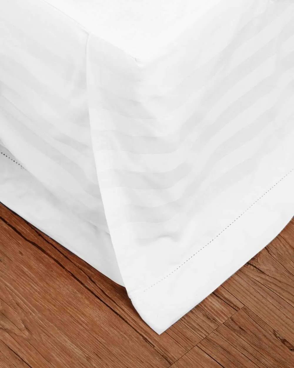 Giotta Luxury Bedskirt