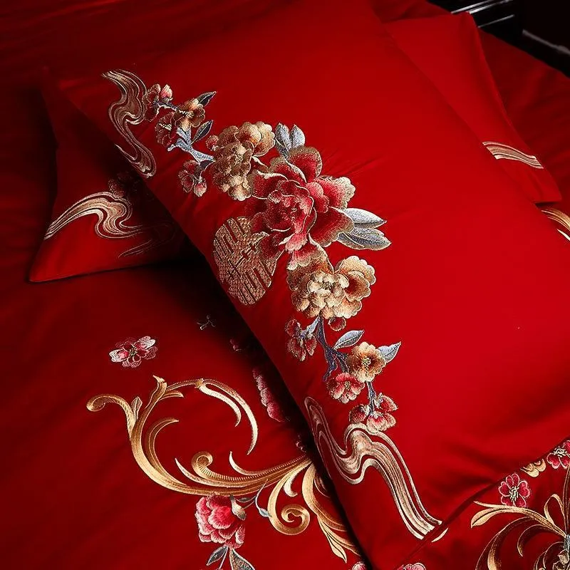 Luxury Red 100% Cotton Oriental Style Embroidery Wedding Bedding Sets