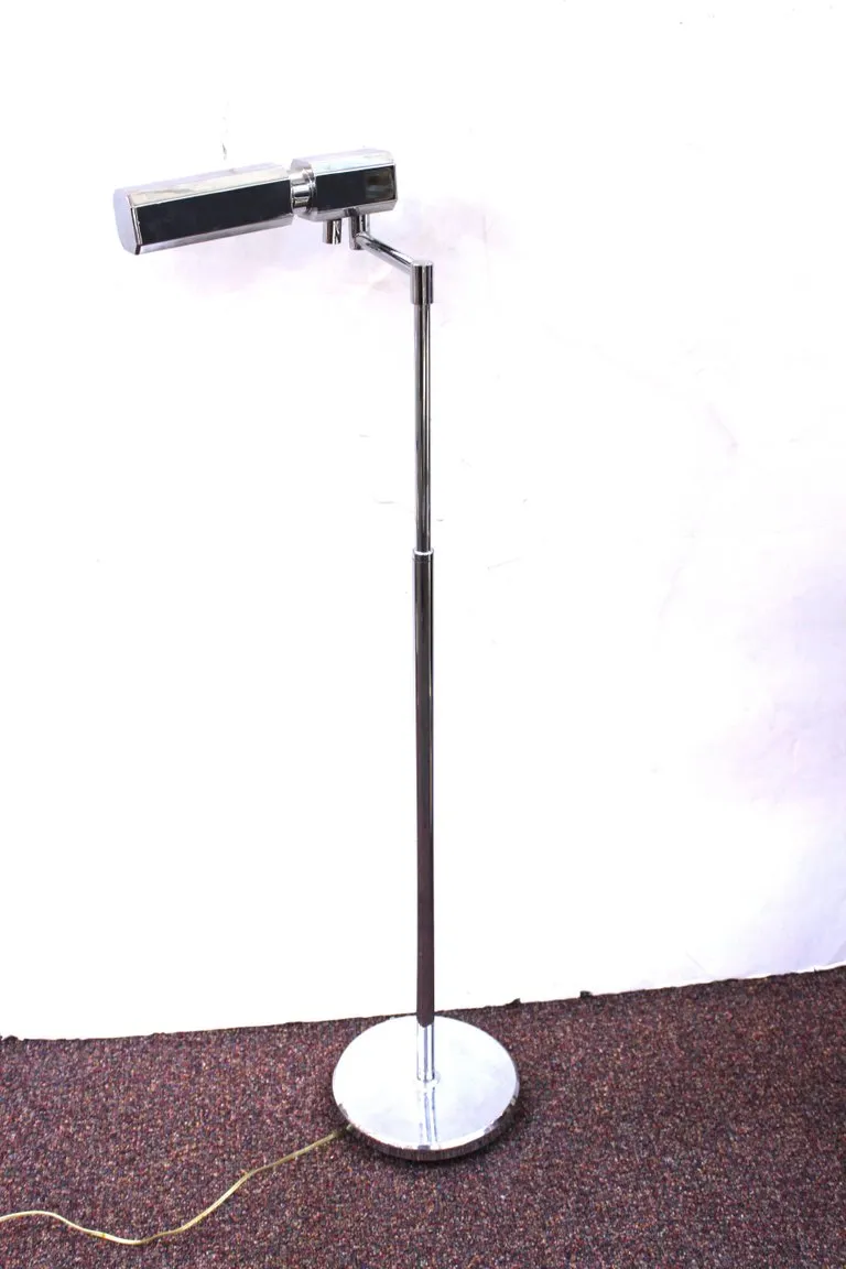 Mid-Century Modern Metal Reading Lamp with Adjustable Height