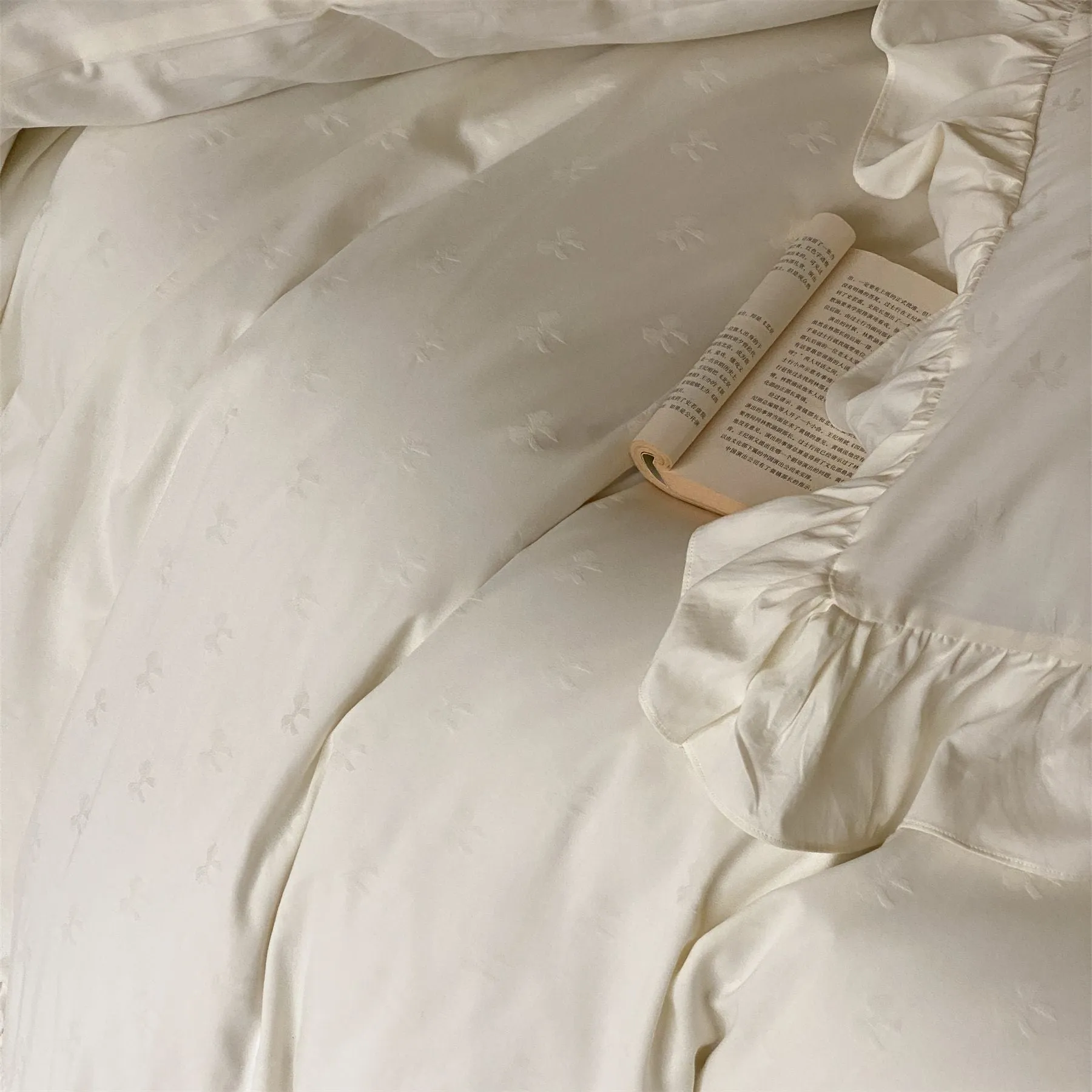 Mimi Ribbon Ruffle White Bedding Bundle